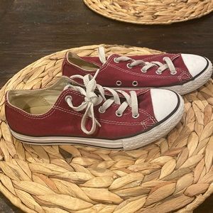 Chuck Taylor All Star Classic Burgundy Low Top Sneakers in a size 3